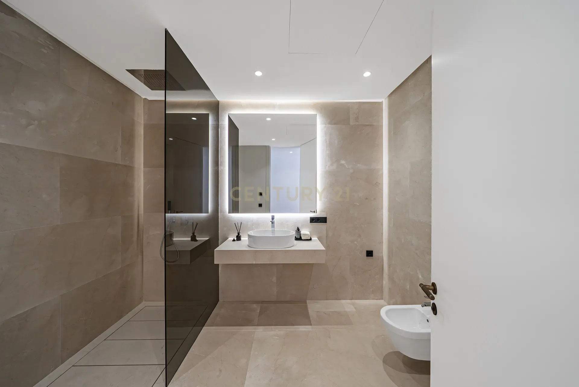Vilas de Luxo Intemporais na Golden Mile de Marbella - Image 13