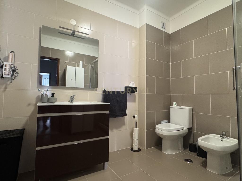 Apartamento Renovado T2 em Pinhal Novo, Palmela - Image 10