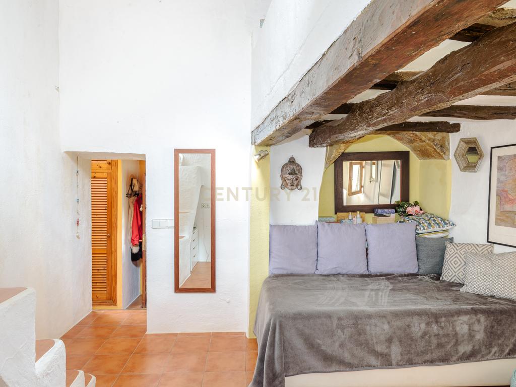 À venda: Casa histórica com grande potencial em Dalt Vila – Ibiza - Image 19