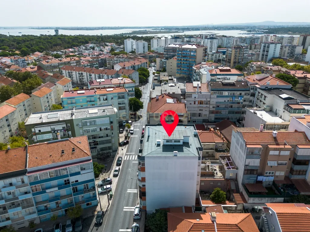 T2 para arrendar em Laranjeiro - Image 15