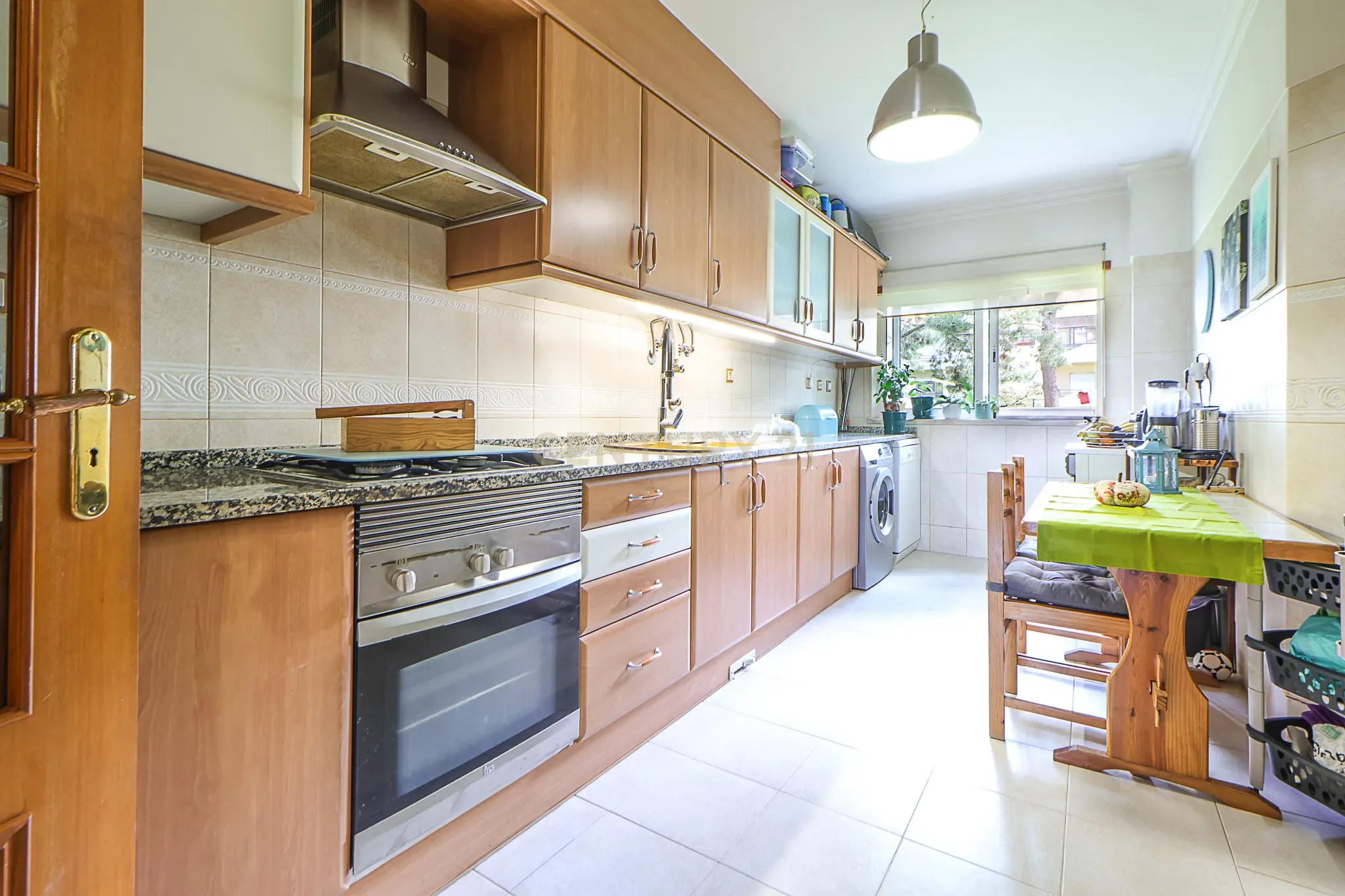 Apartamento T3 em Pinhal de Frades, Seixal, com garagem e arrecadação. - Image 19