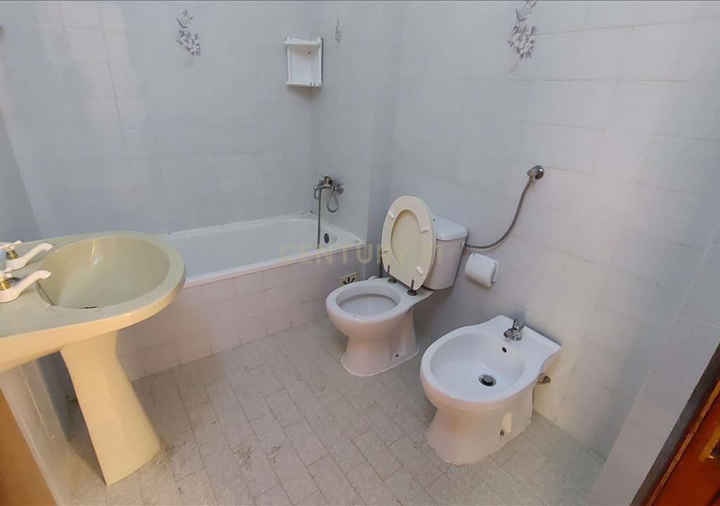 Apartamento T2 Rio de Mouro - Image 8