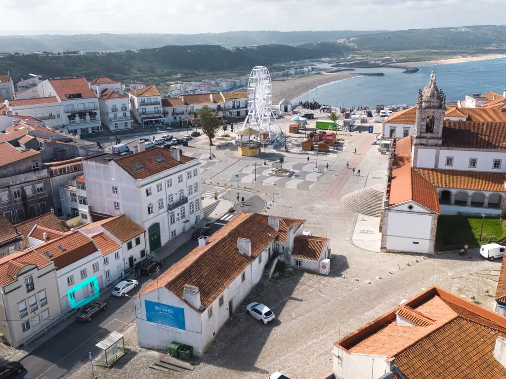 Apartamento Renovado T2 em Nazaré - Image 1