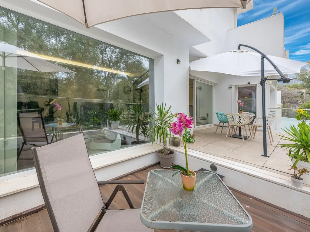 Moradia de Luxo a 500 Metros da Praia - Image 16