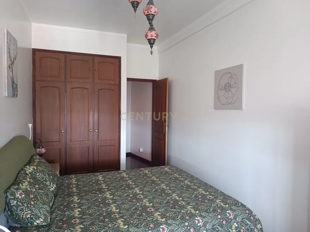 Apartamento T3 com 115 m² em Fazendas de Almeirim, concelho de Almeirim, distrito de Santarém. Apartamento localizado no 2. º andar de um edifício sem elevador. - Image 12