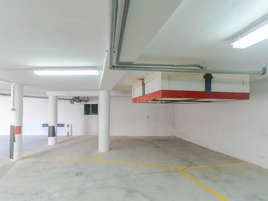 Apartamento T4 com Vista Panorâmica em Pulianas, Granada - Image 40