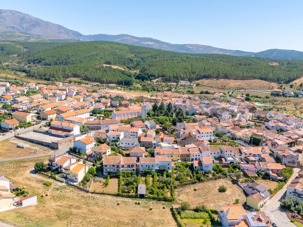 Moradia T3 Erada , Covilhã - Image 19