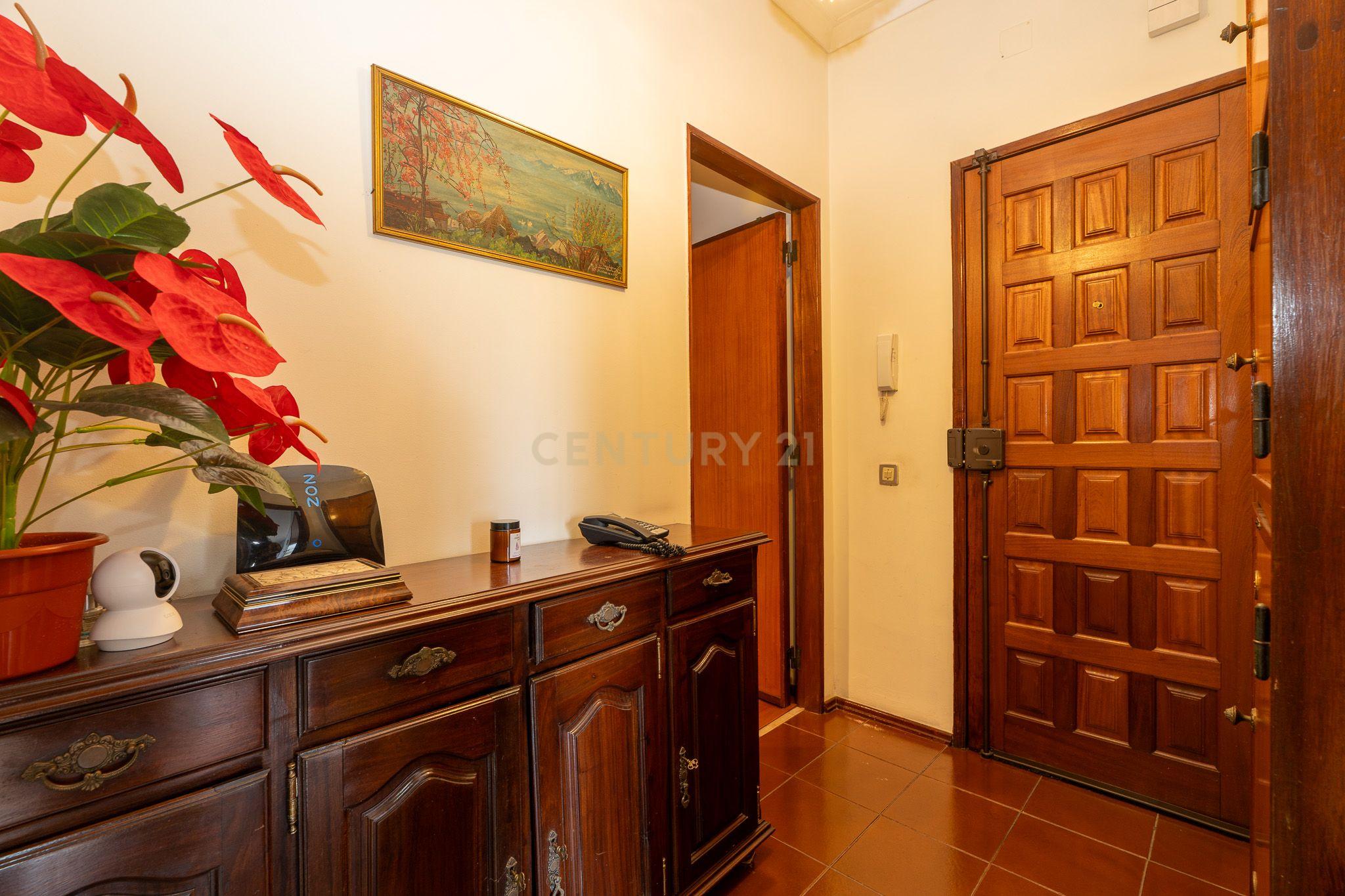 Fotografia 5 de Apartamento T2  COM PARQUEAMENTO em São Domingos de Benfica, Lisboa