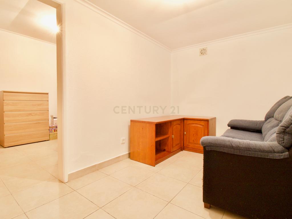 Apartamento T1 centro de Almada - Image 20
