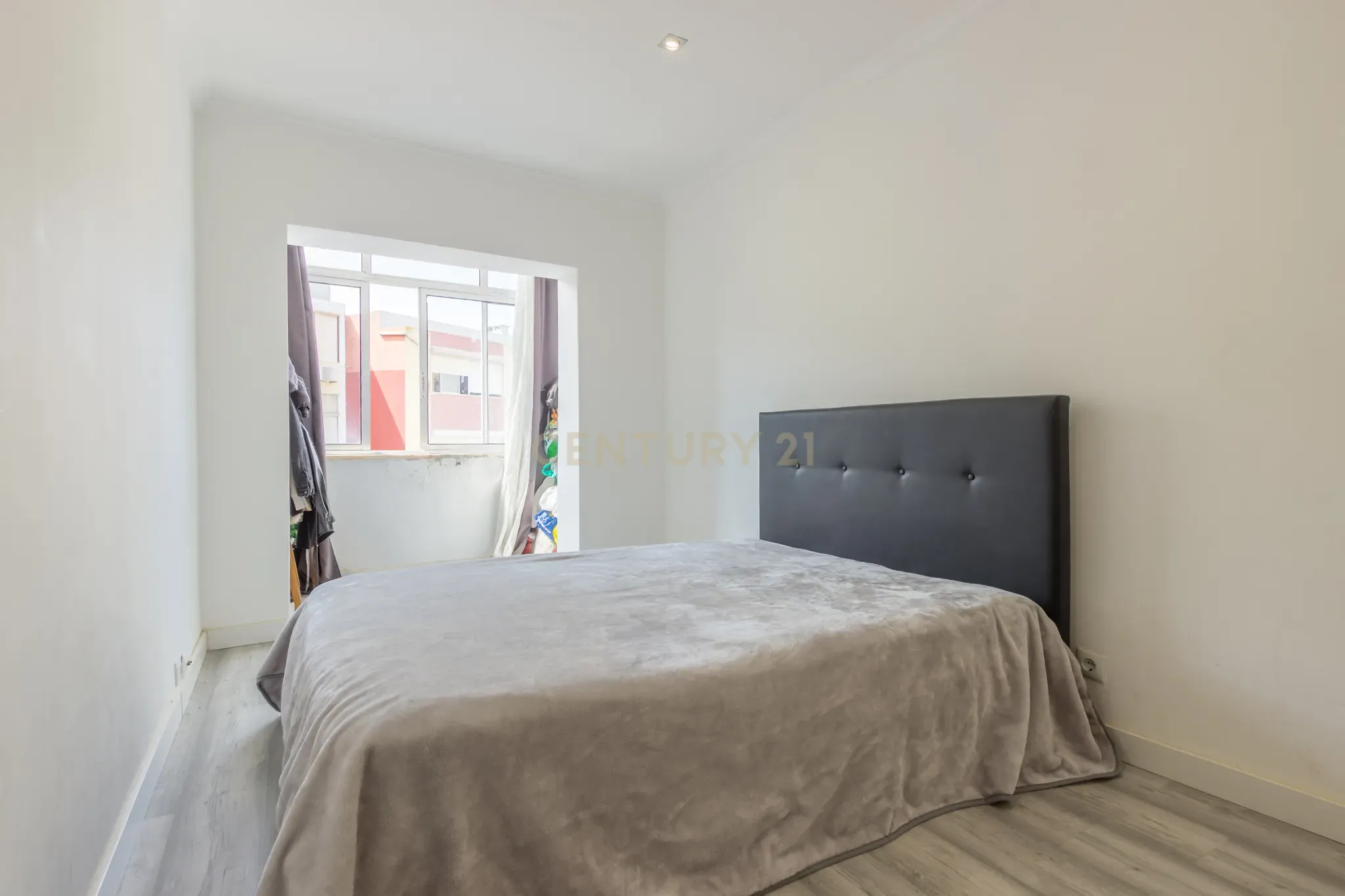 Apartamento T3 Av. Bocage no Barreiro - Image 13