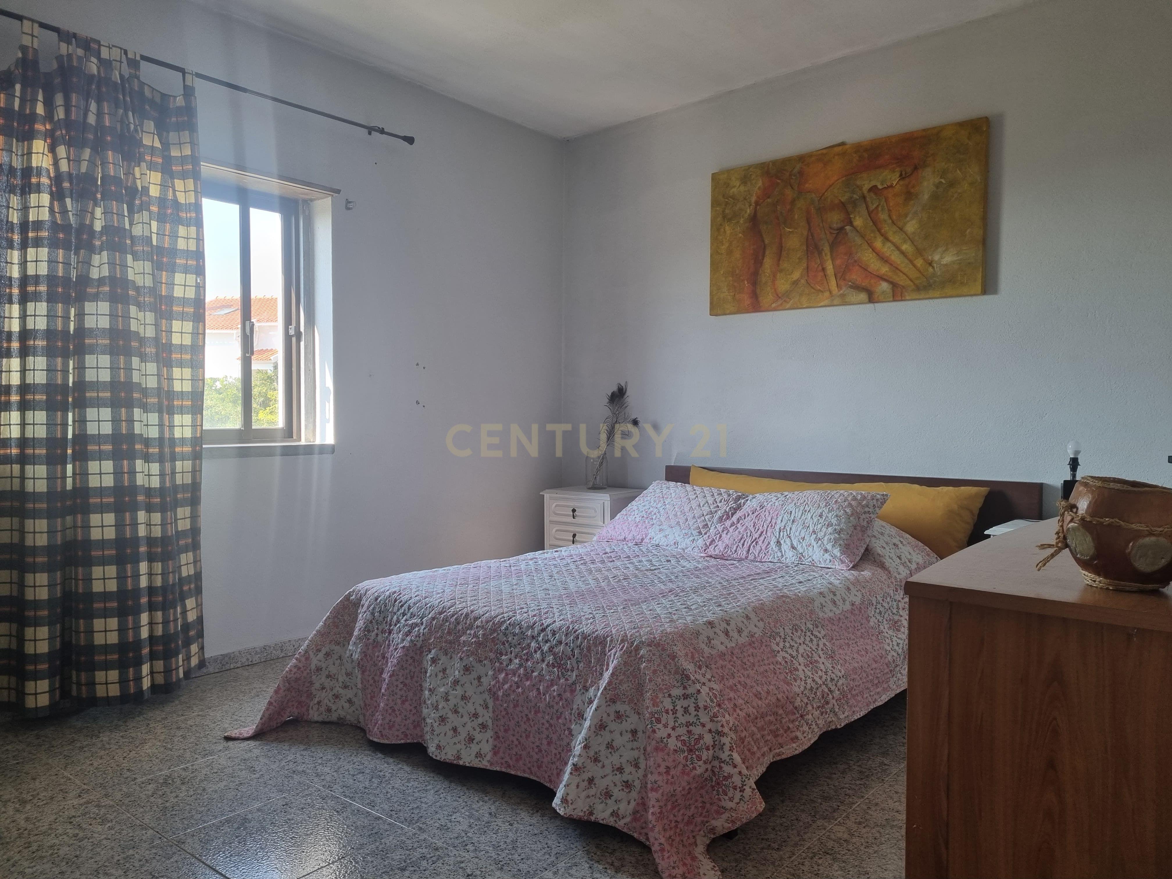 Moradia T3 isolada com vista mar - Image 18