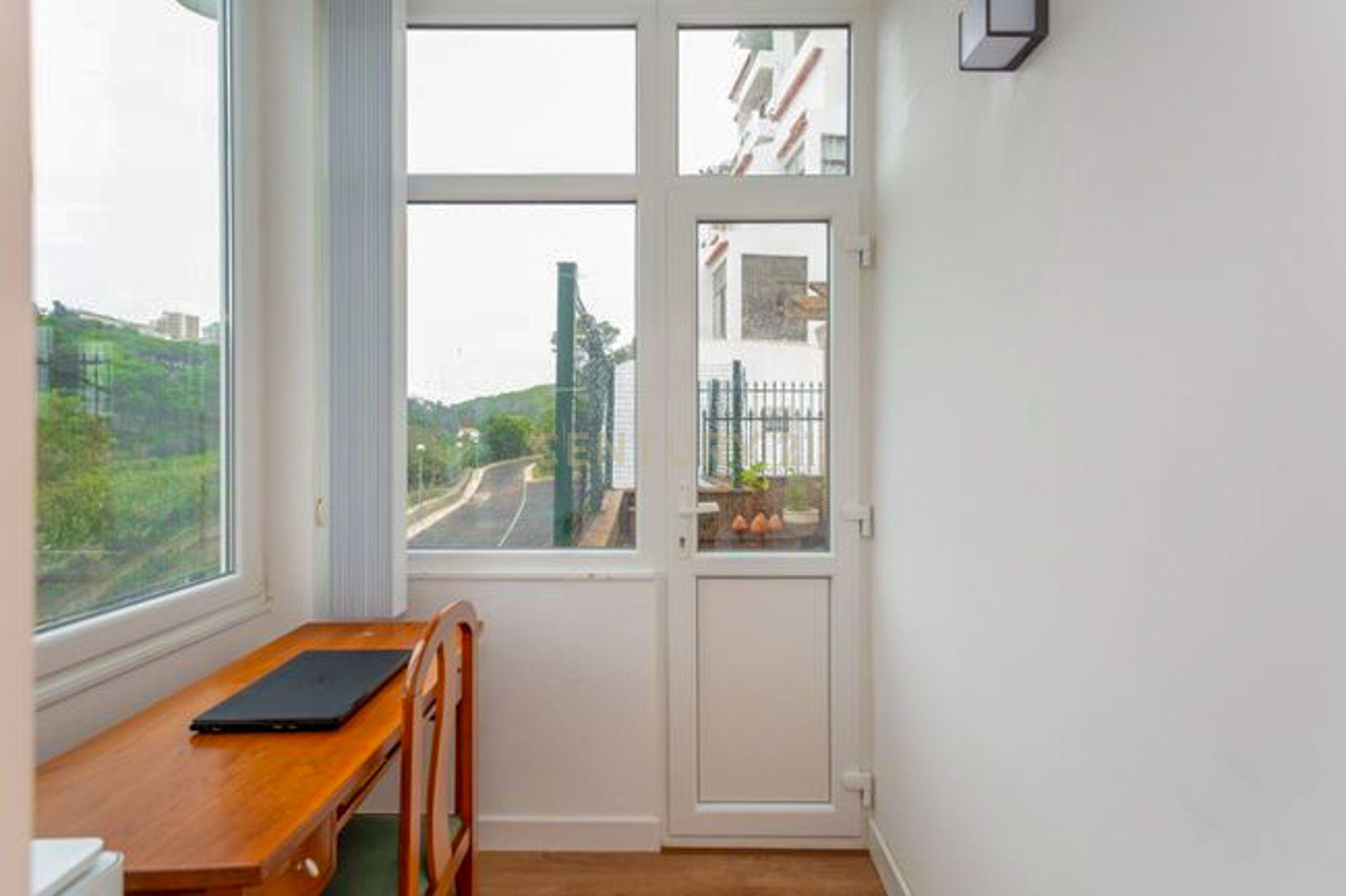 Apartamento T3+1 duplex com terraço no coração de Cascais - Image 38