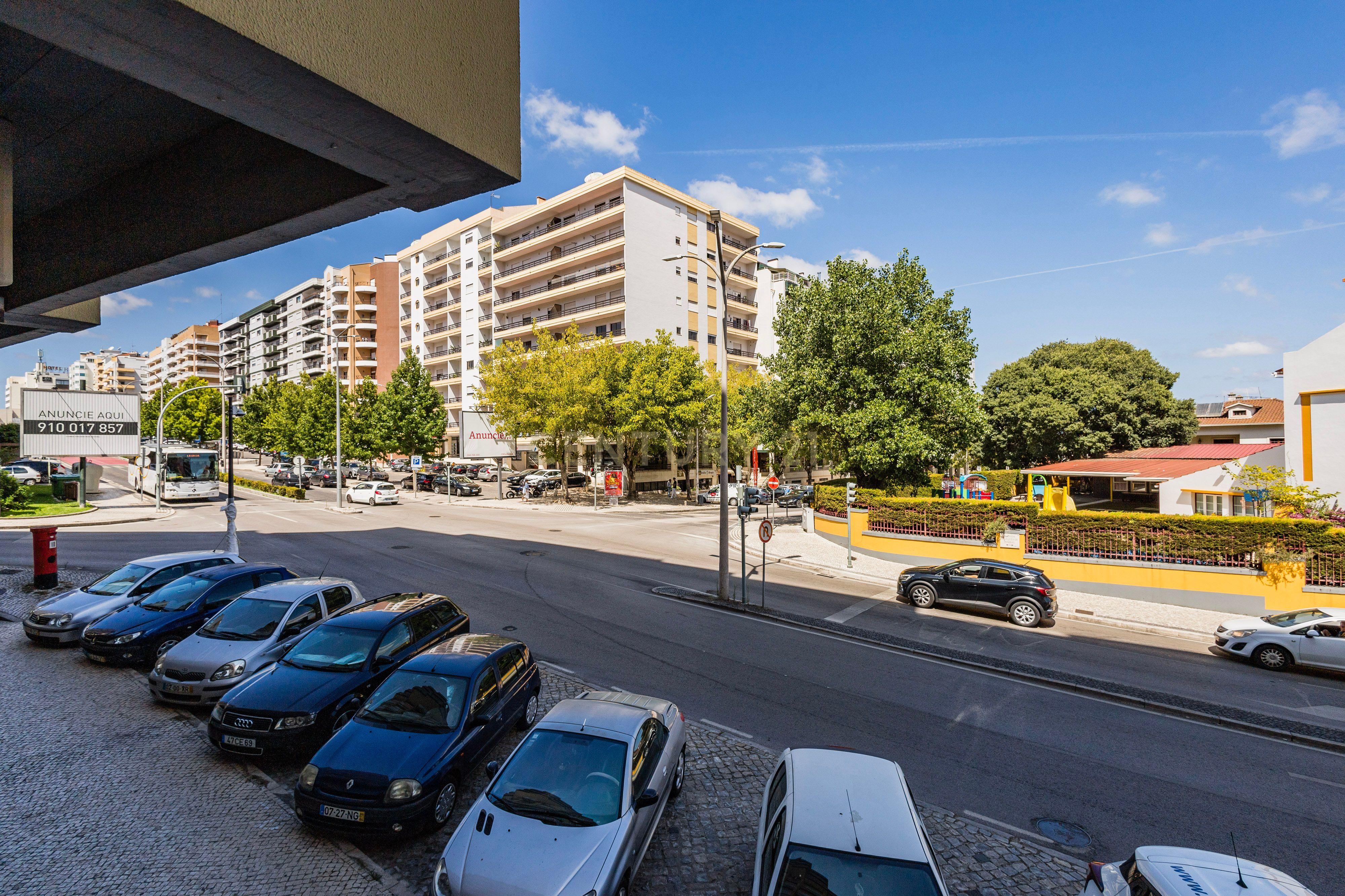 LOJA AVENIDA MARQUÊS DE POMBAL / LEIRIA - Image 5