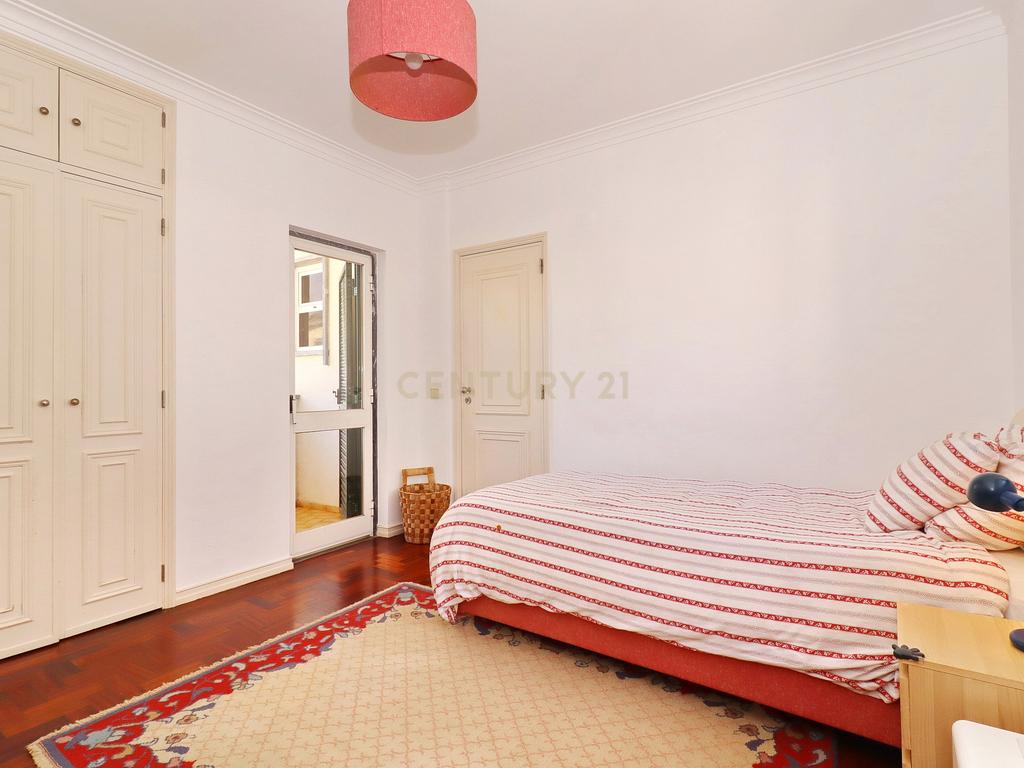 Moradia de Charme em zona residencial Prime, em Santo Amaro de Oeiras - Image 29