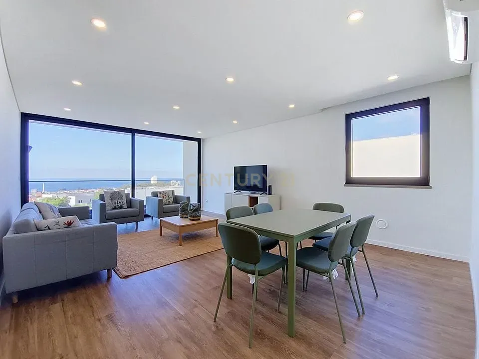 Fotografia 9 de Apartamento T2 Novo Mobilado com Vista Mar – Lagoa | São Miguel