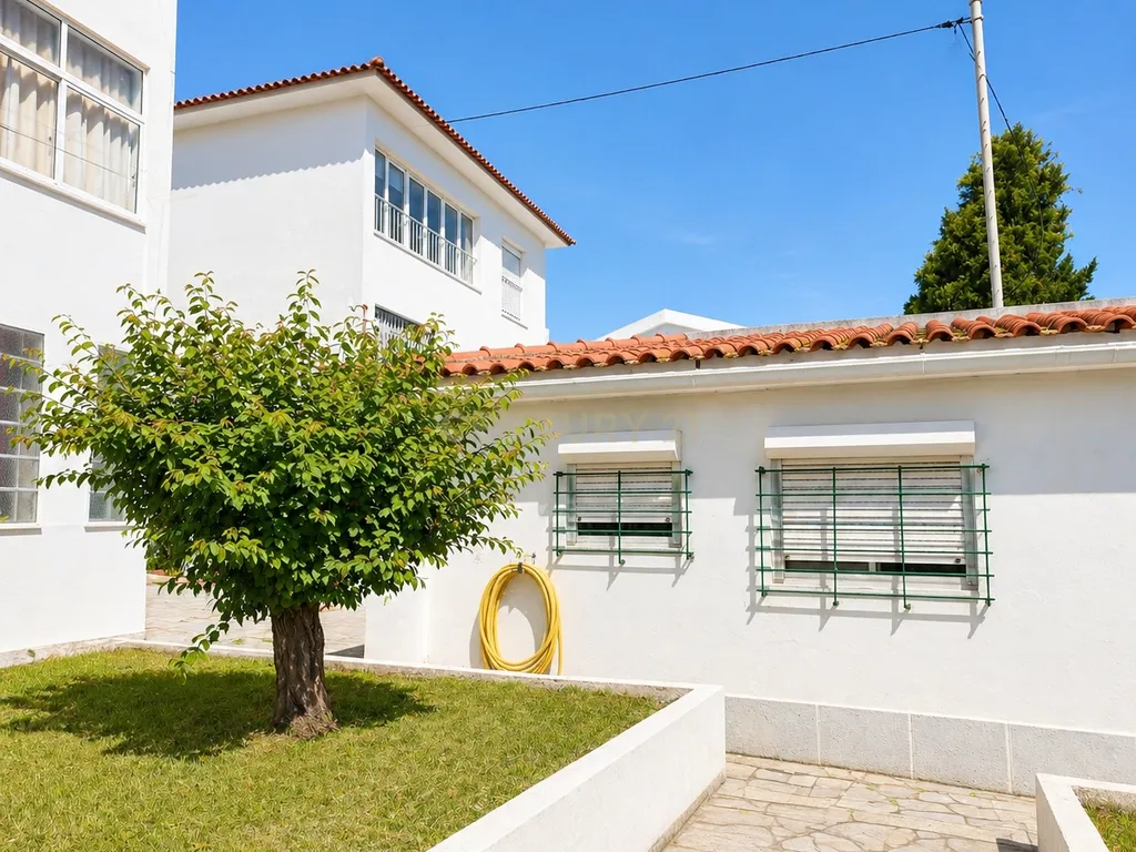 T2 com 2 Anexos arrendados | Bairro do Alcaide - Cascais - Image 27