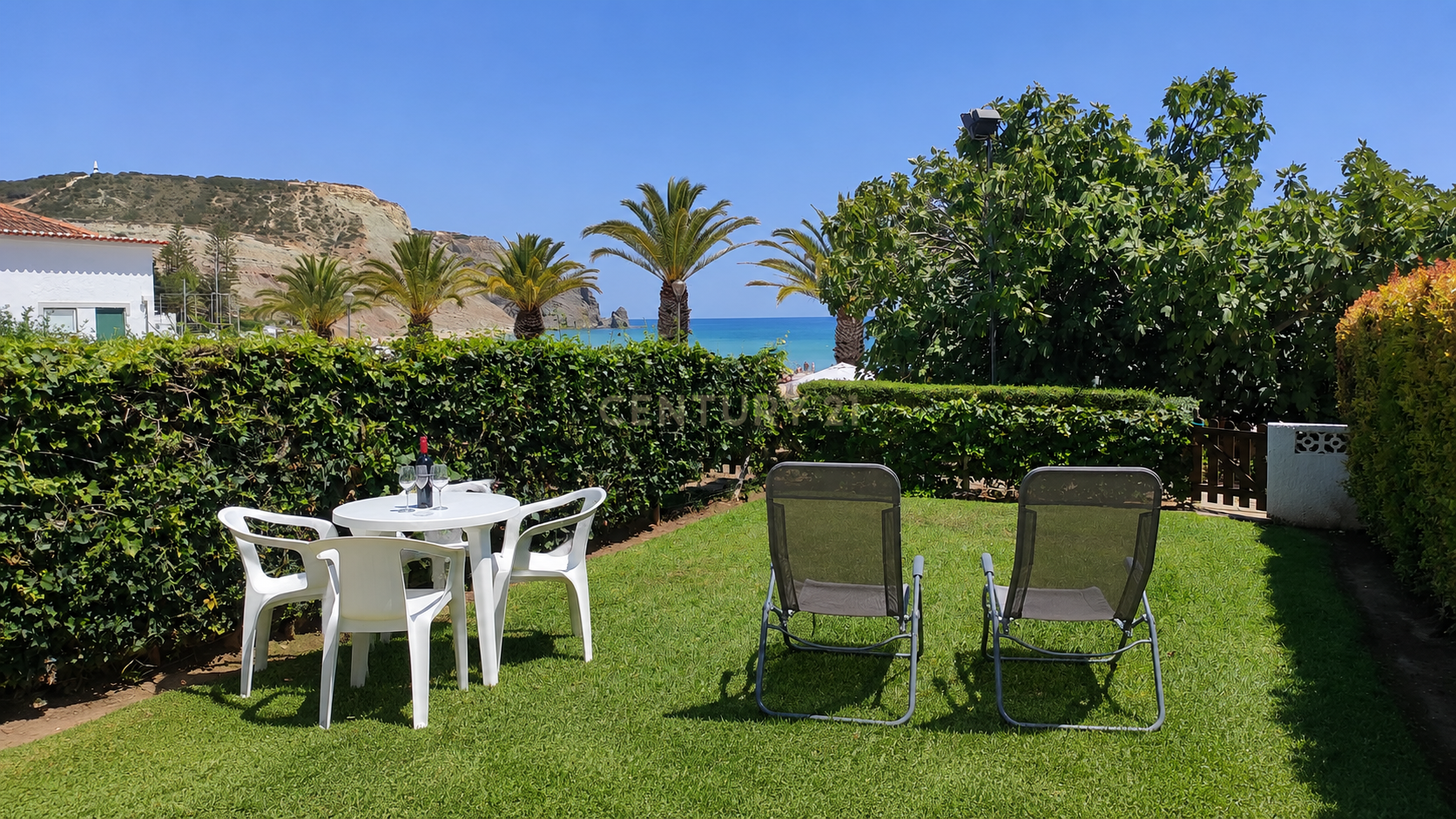 Apartamento T2 na Luz, Lagos com Vista Mar e Jardim