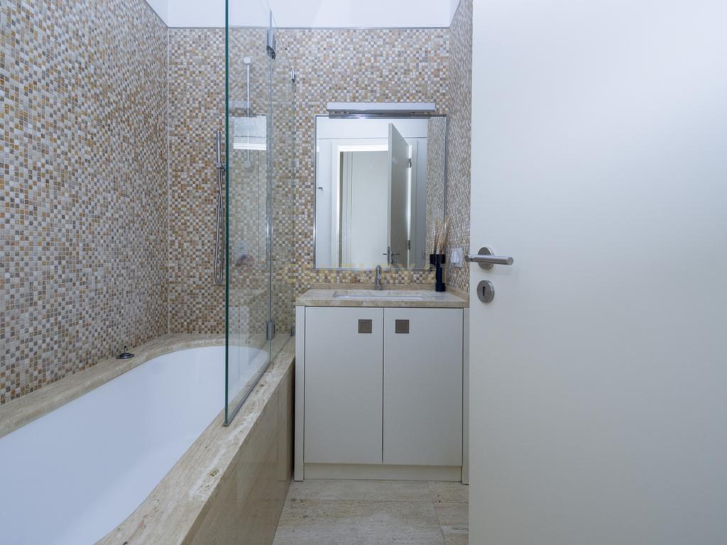 Apartamento T2 de Charme para Arrendamento na Avenida da Liberdade - Image 21