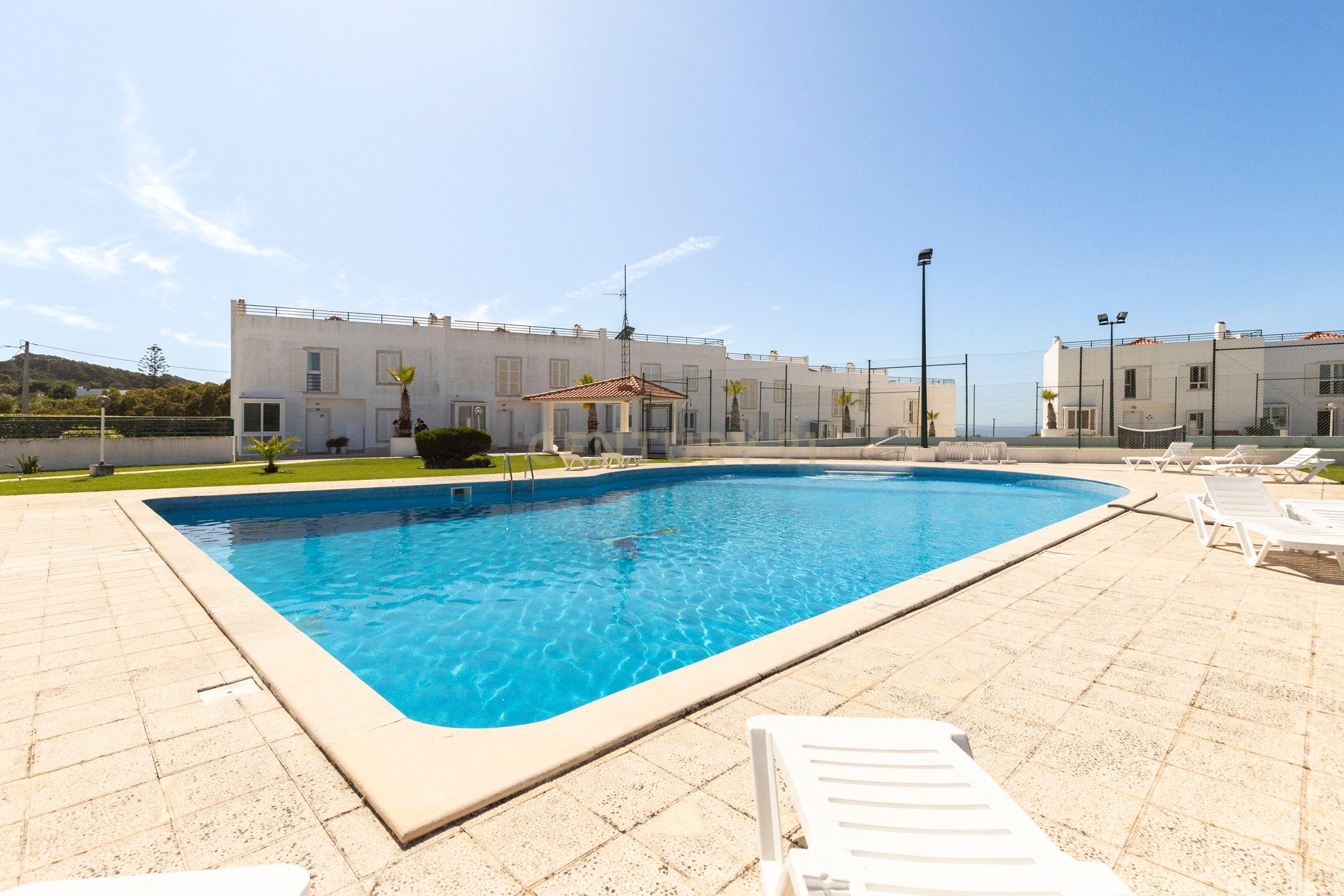 Moradia T4 em Condomínio na Praia Grande, Colares - Sintra - Image 26