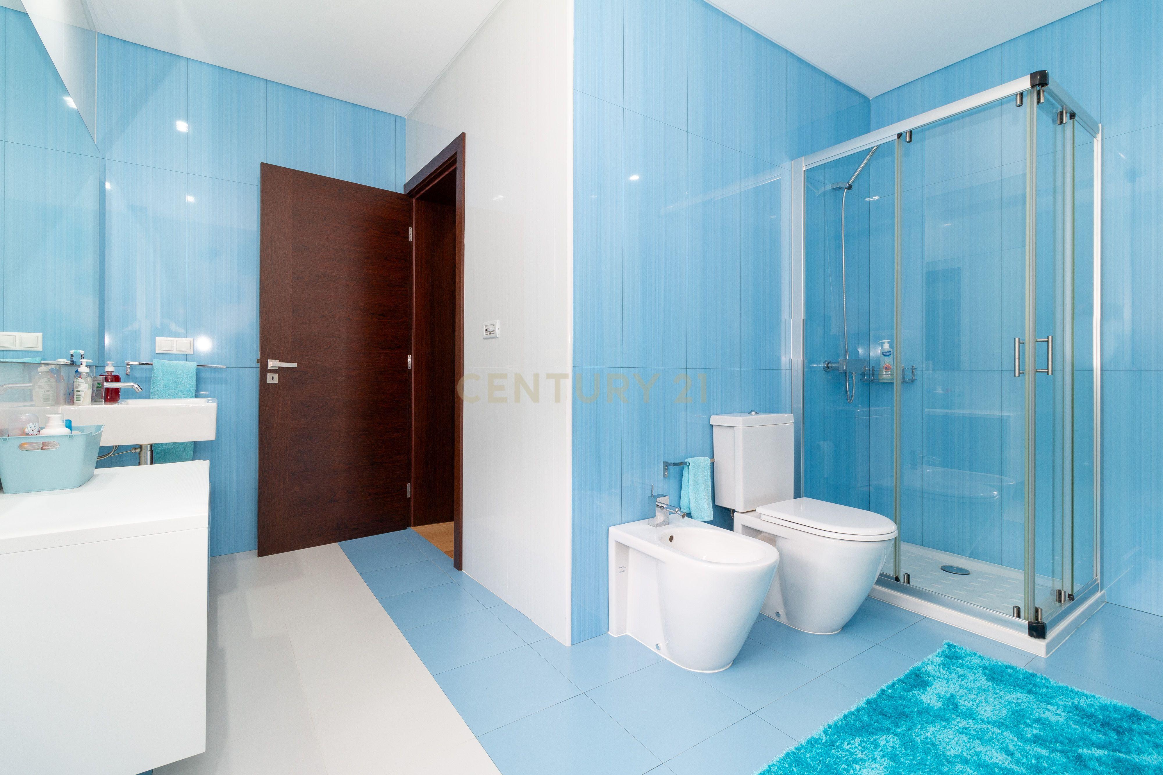 Excelente Moradia T5 terrea - Image 25