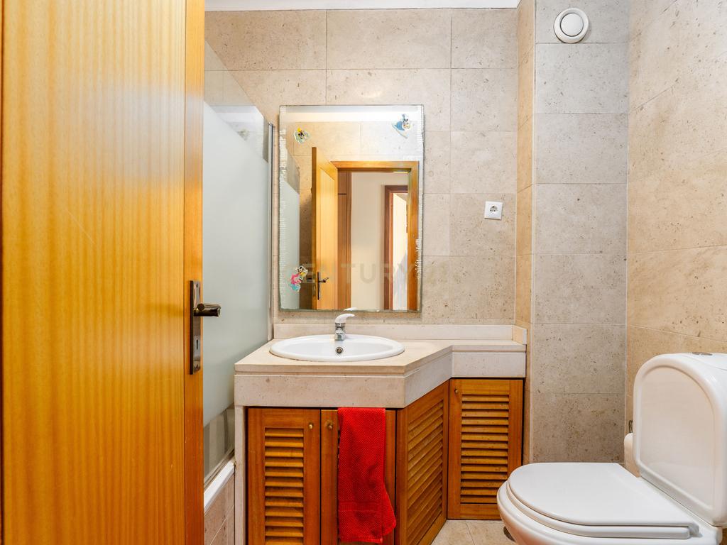 Apartamento "Cobertura" com terraço nas 3 frentes T4 (Atualmente T3 + Escritório) no Condomínio "Tílias do Atlântico" - Image 24