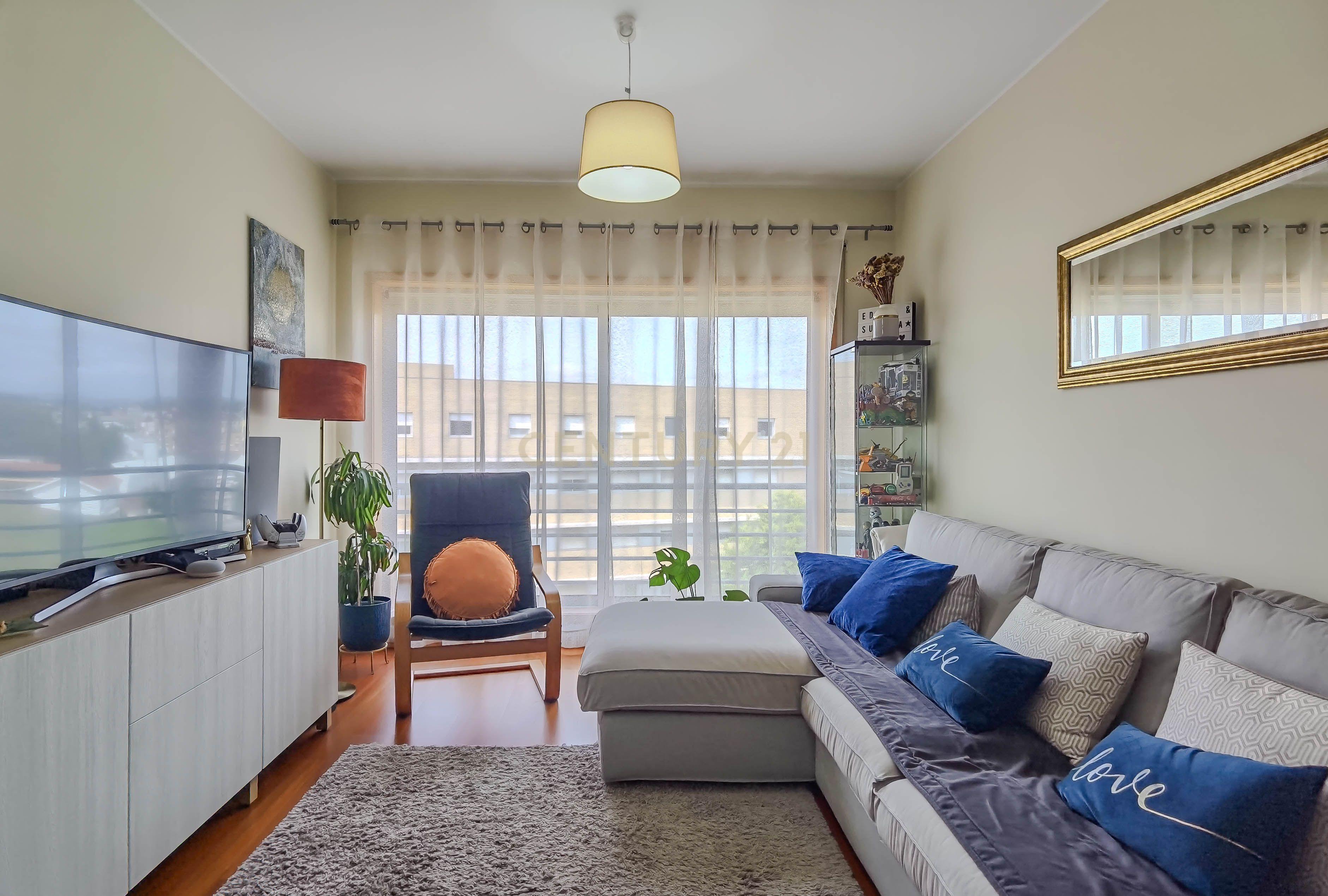 Apartamento T2, garagem, arrumos, ultimo piso – Ponte da Pedra, Matosinhos - Image 8