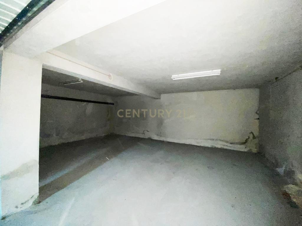 Duas Lojas com Box, em Castro Daire - Oportunidade Única! - Image 10