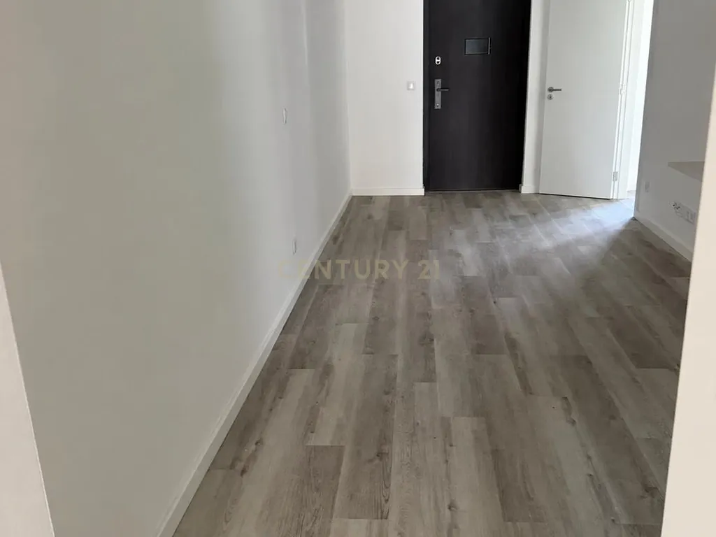 Moradia T2 totalmente remodelada com suíte e churrasqueira no Barreiro - Image 15