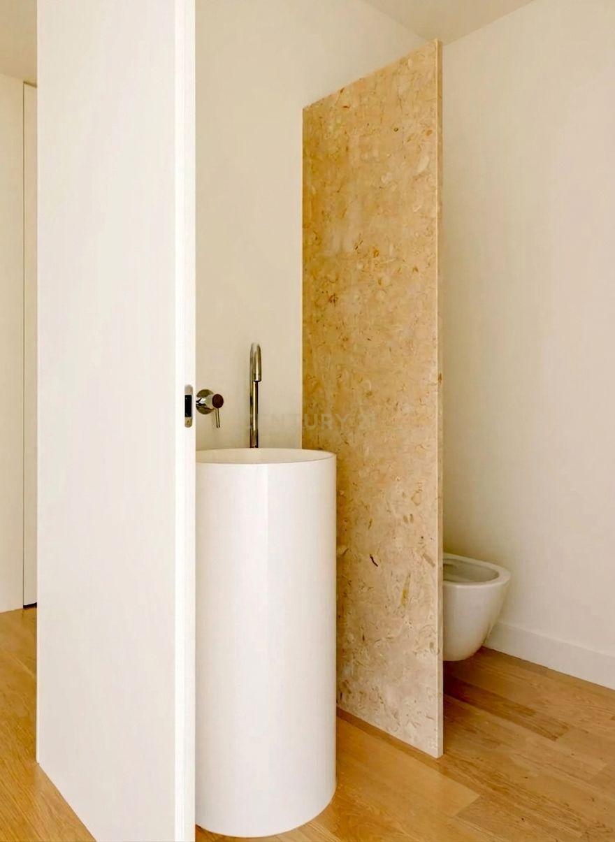 Fotografia 6 de Luxuosa Moradia T4 em Alcântara, Lisboa