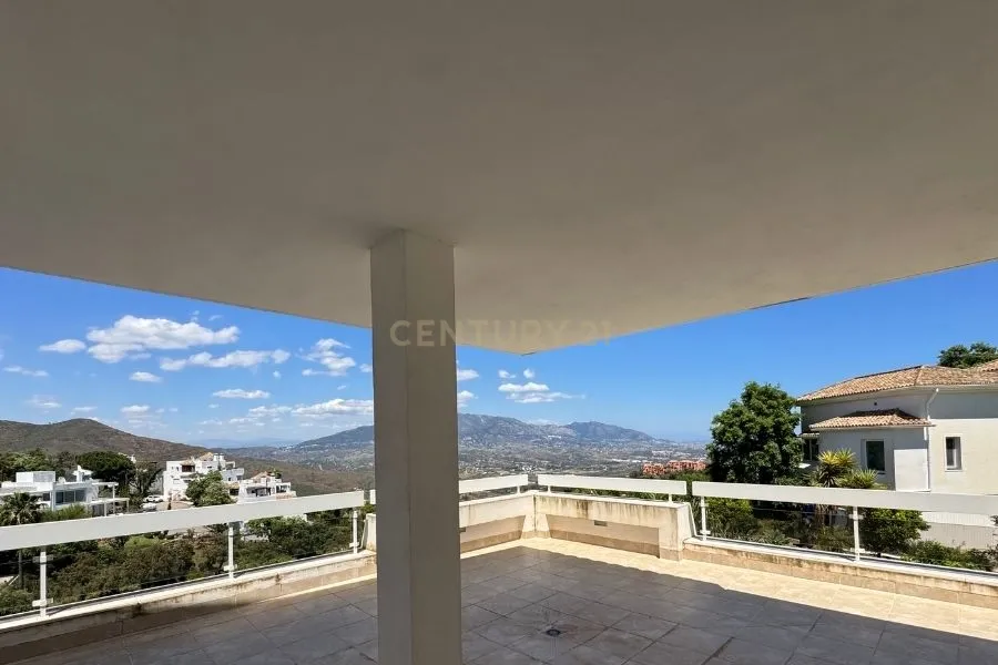 La Mairena, Marbella Este