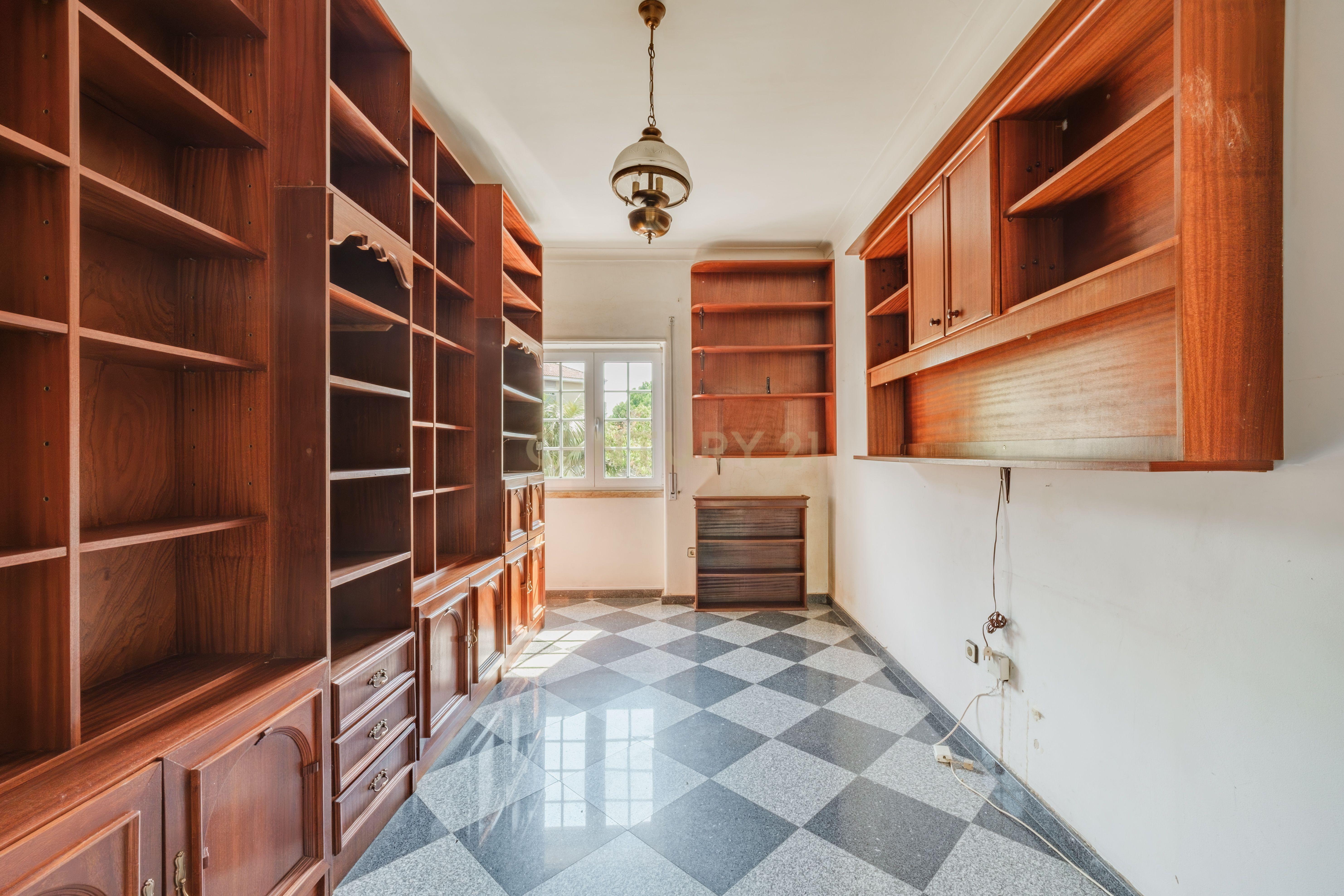 Fotografia 6 de Apartamento T3  92 m² | Arrecadação - Queluz