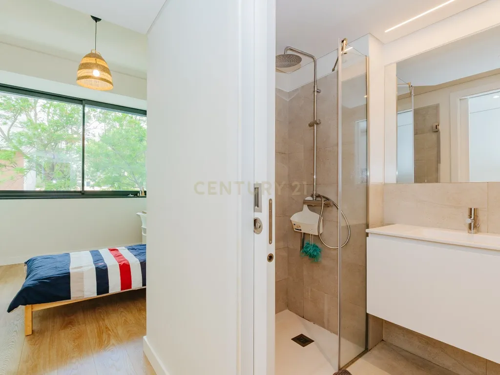 Apartamento T4 no VALRIO, Olivais - Image 20