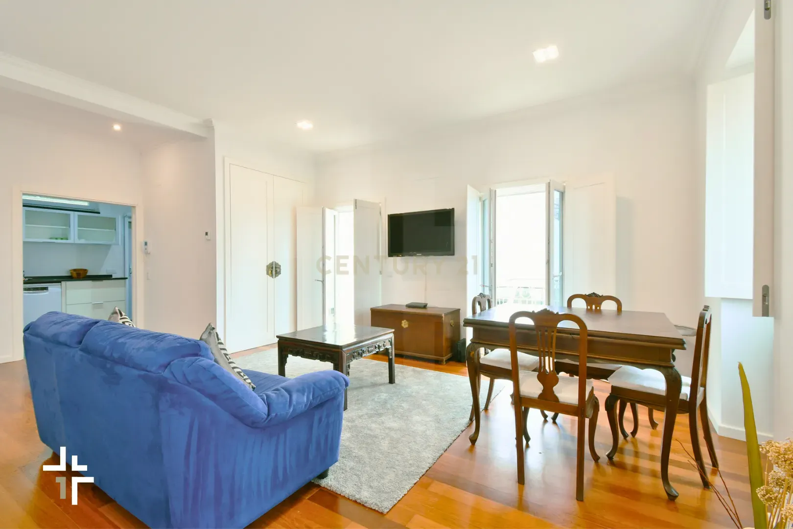 Fotografia 12 de T3+1 Duplex em Moradia Bifamiliar | São Pedro do Estoril