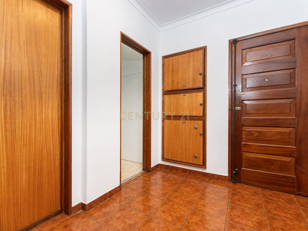 Apartamento T3 no Estoril - Fontaínhas - Image 13