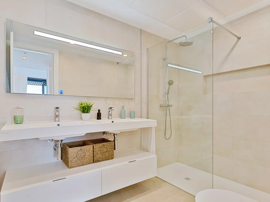 EXCLUSIVO APARTAMENTO DE LUXO COM JARDIM PRIVATIVO – JADE TOWER FUENGIROLA - Image 13