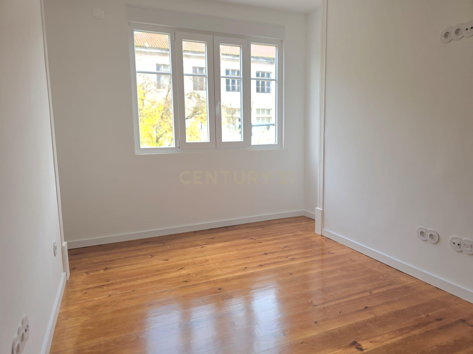 Fotografia 9 de Apartamento T3  Renovado na Penha de França, Lisboa