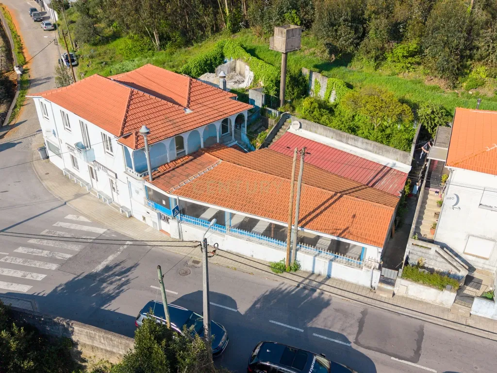 Moradia T3 com Espaço Comercial | São Pedro da Cova (Adega Azul) - Image 30