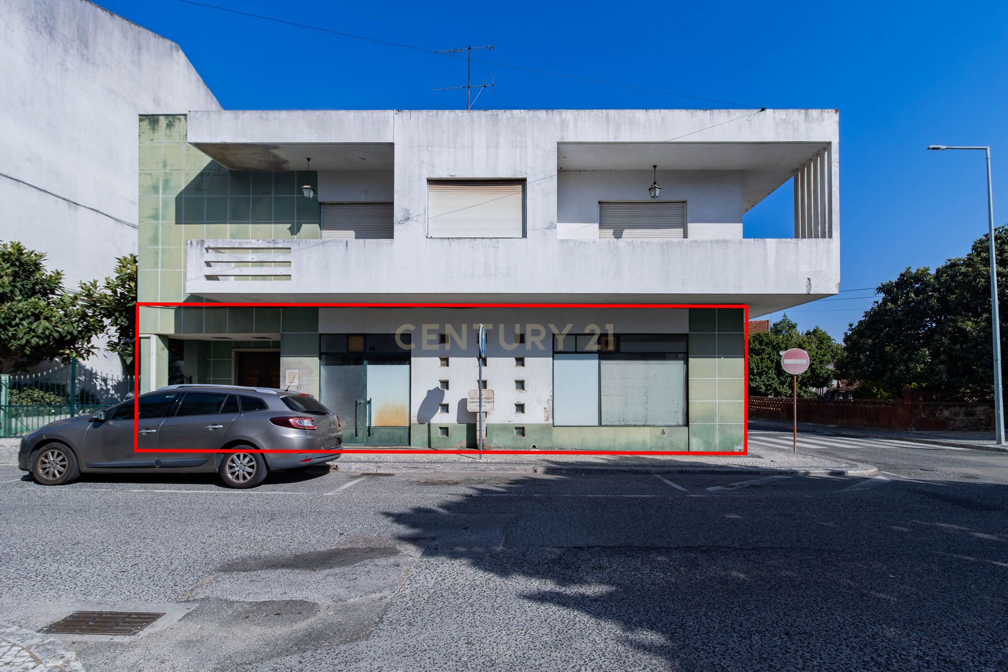 Fotografia 2 de Espaço Comercial 182 m² em Alcanena | Investimento