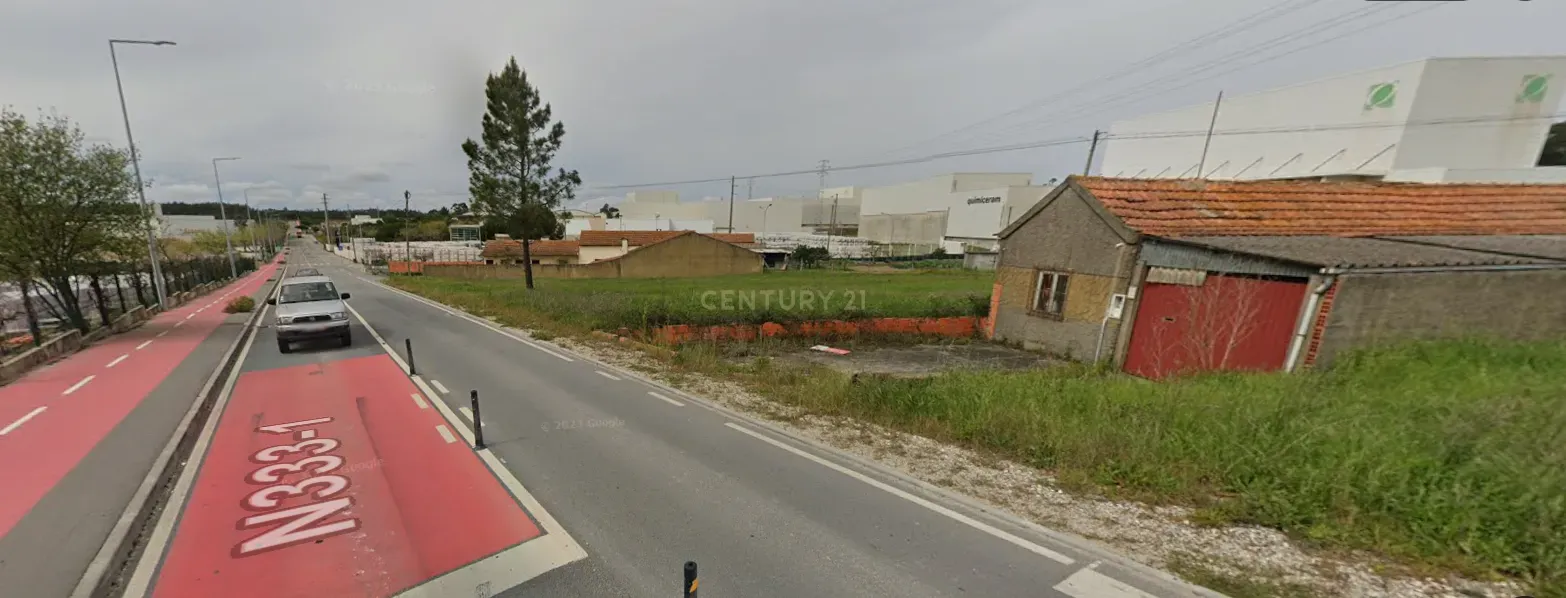 Fotografia 11 de Moradia T2 Térrea para Reconstrução + Terreno de 712 m² em Bustos | Ideal para investidores.