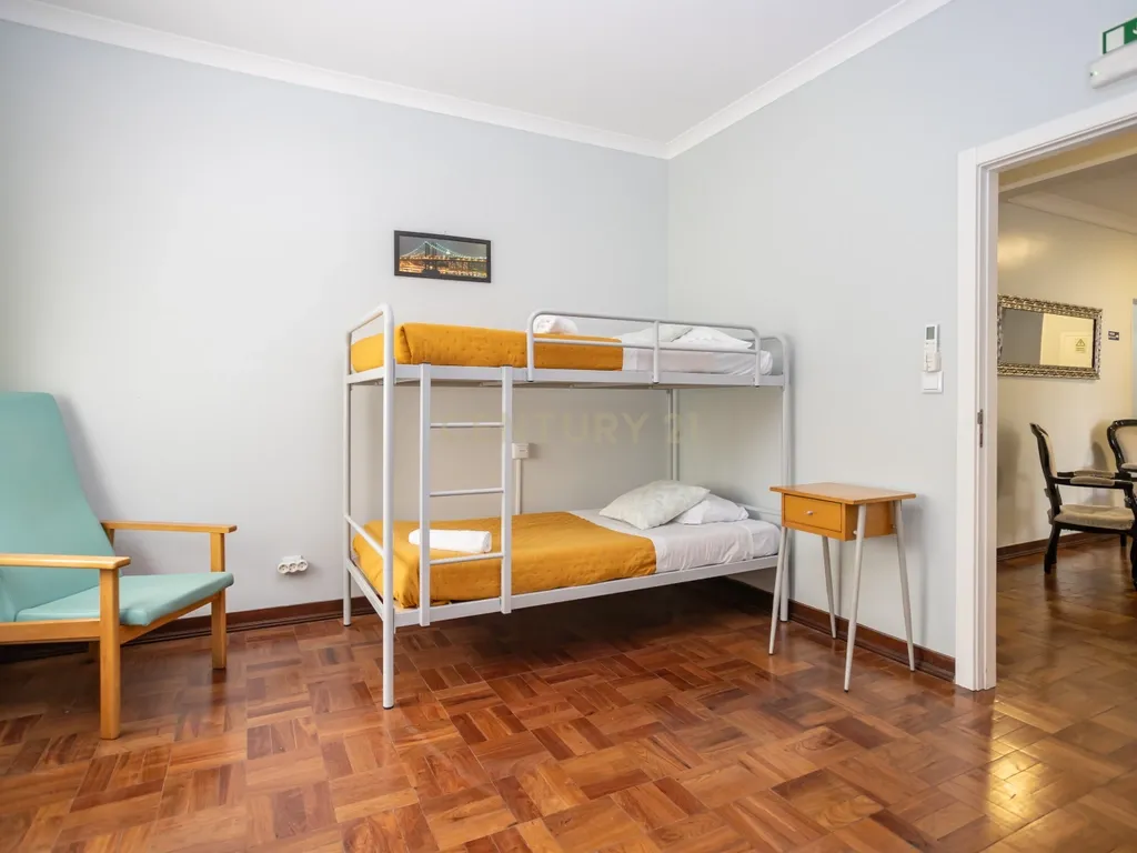 Fantástica Moradia Versátil com Piscina e Jardim, junto a serra da Arrábida – Setúbal - Image 64