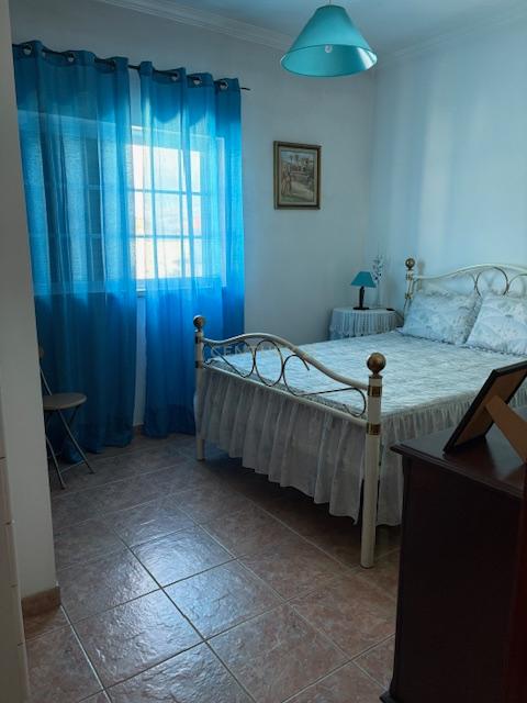 Moradia T3 na Quinta do Conde com Terraço e Garagem - Image 15