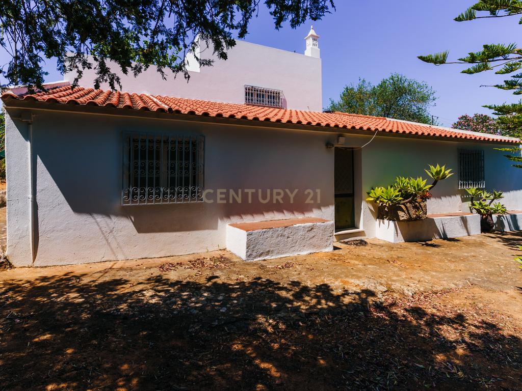 Quinta com 8660 m2 com Moradia, piscina e dois terraços panorâmicos em Silves - Image 3