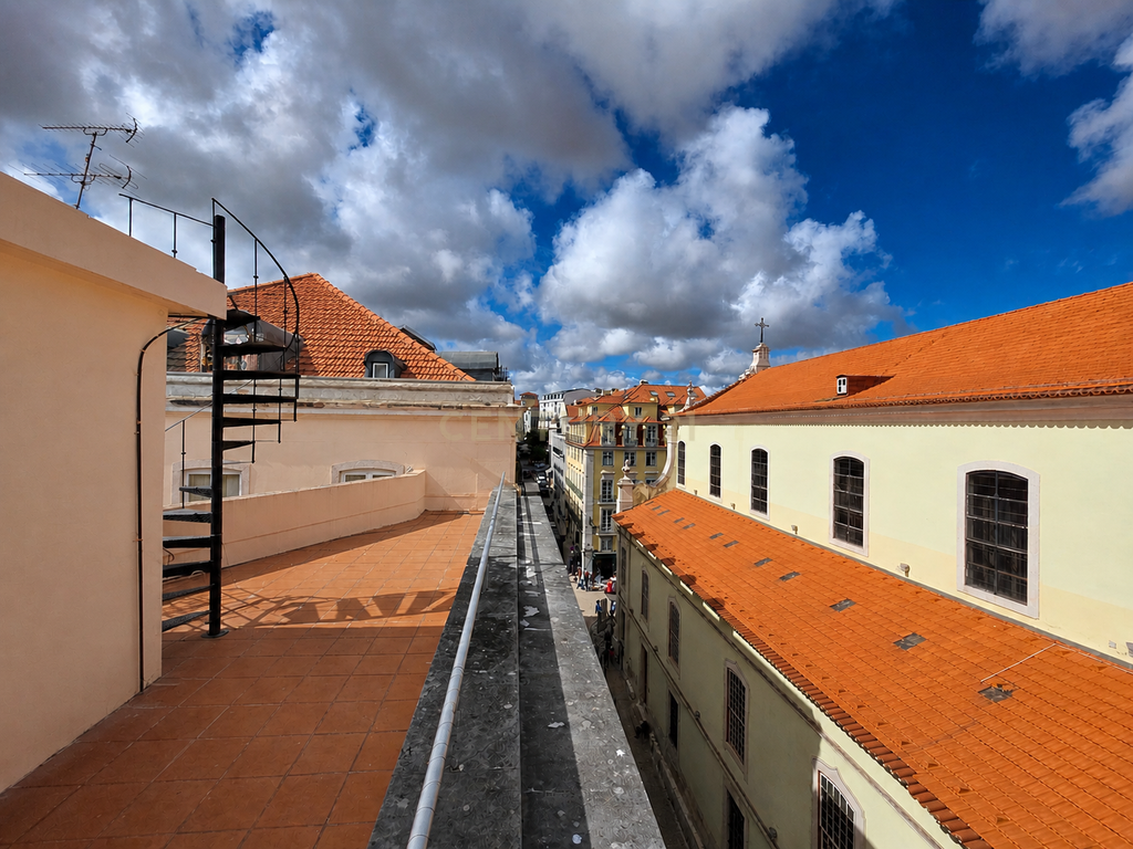 Arrendamento – Elegante Apartamento T1 com Terraço e Vista sobre o Rio Tejo no Chiado. - Image 9