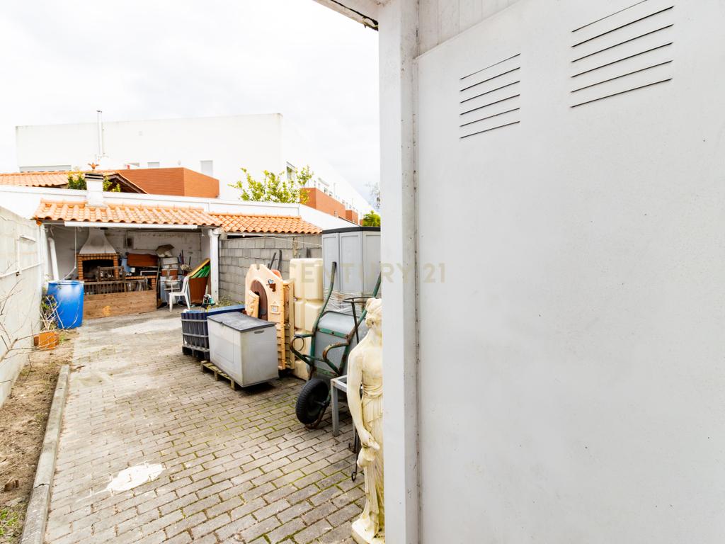 Apartamento T3, Rés do Chão, Marinha Grande - Image 20