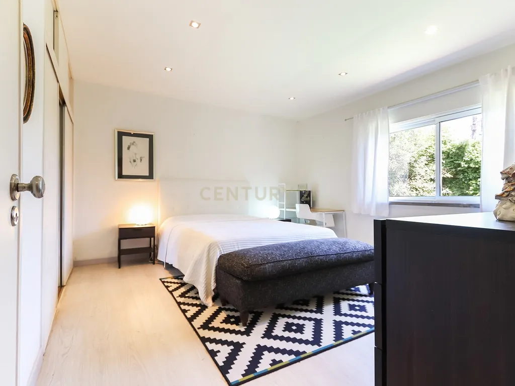 Moradia de 4 Quartos em Cascais e Estoril - Oportunidade Única - Image 20