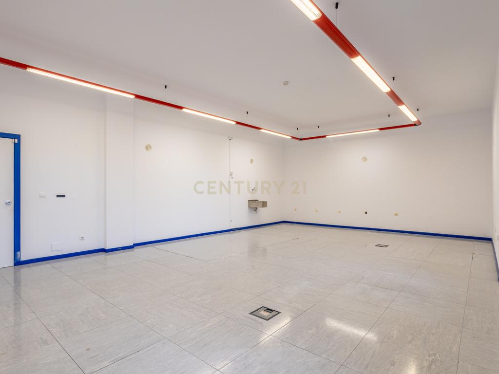 Edifício Comercial em Carnaxide - 5 Pisos - Image 13