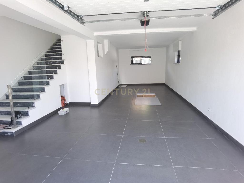 Moradia T8 Isolada - Aires - Palmela - Image 35
