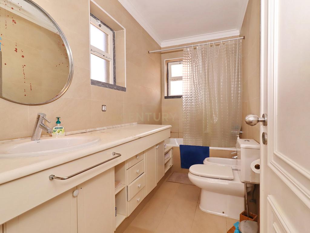 Moradia de Charme em zona residencial Prime, em Santo Amaro de Oeiras - Image 30