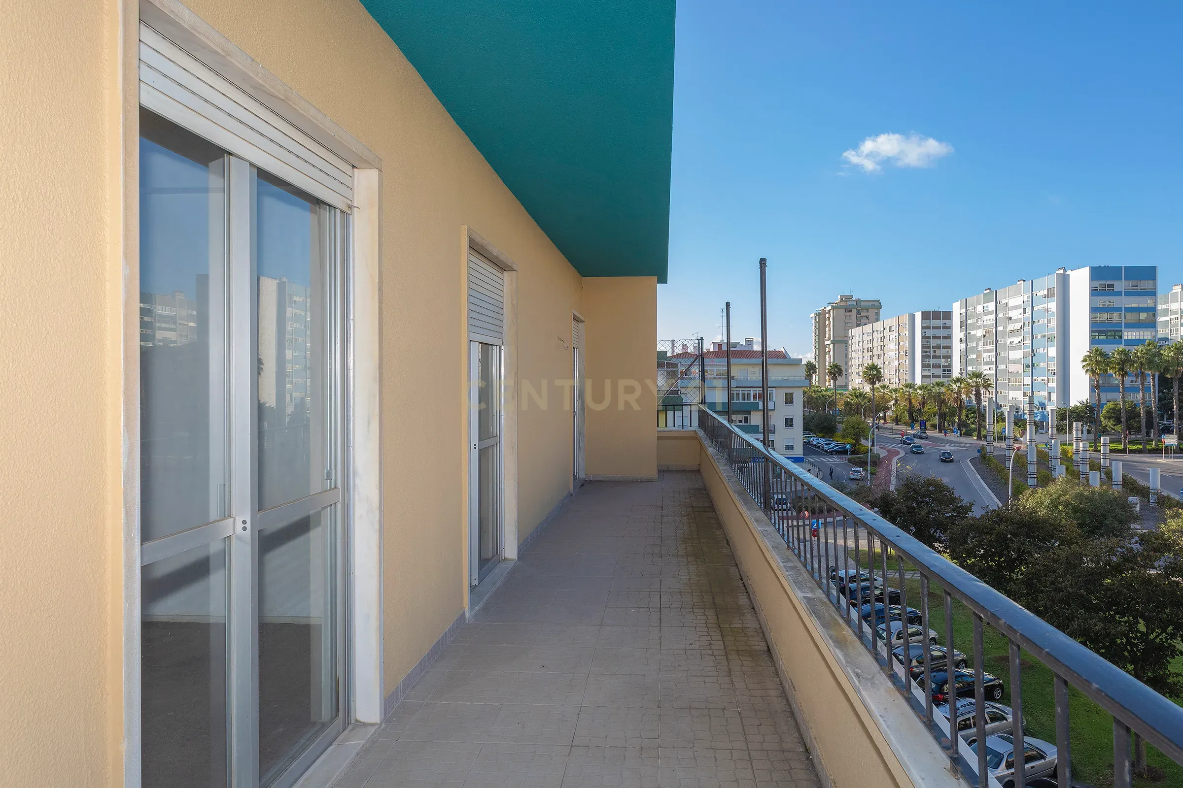 Apartamento T6 | Último Andar | 226m² | Quinta das Palmeiras, Oeiras - Image 13