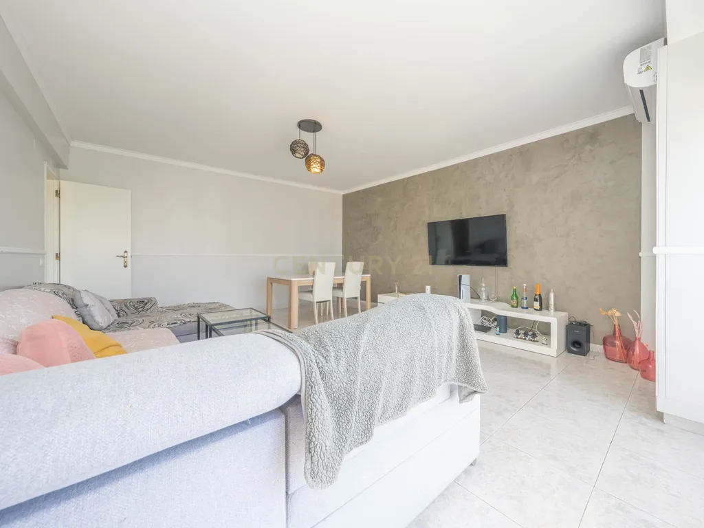 Apartamento T3 no Monte Belo Norte, em Setúbal - Image 2